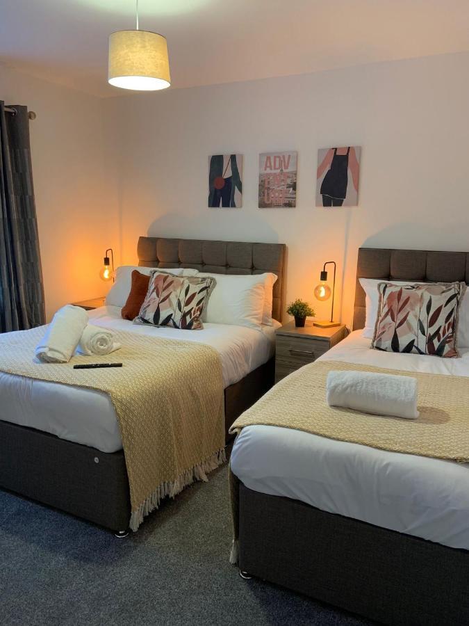 The Glenroy - Tv In Every Bedroom! Свонсі Екстер'єр фото